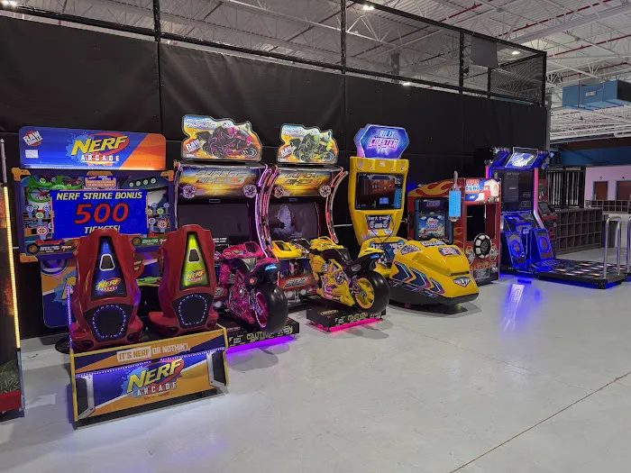 Soar N Bounce Trampoline & Adventure Park - Grandville Picture 6