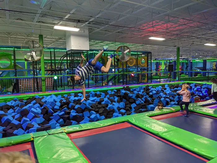 Rebounderz Grand Rapids - Indoor Trampoline and Adventure Park Picture 3