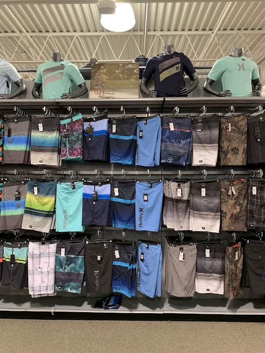 DICK'S Sporting Goods Picture 5