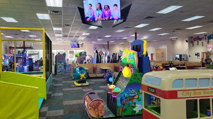 Chuck E. Cheese Picture 4