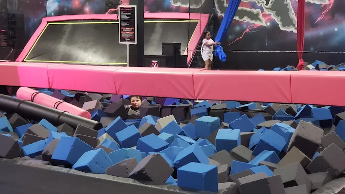 Sky Zone Trampoline Park Picture 3