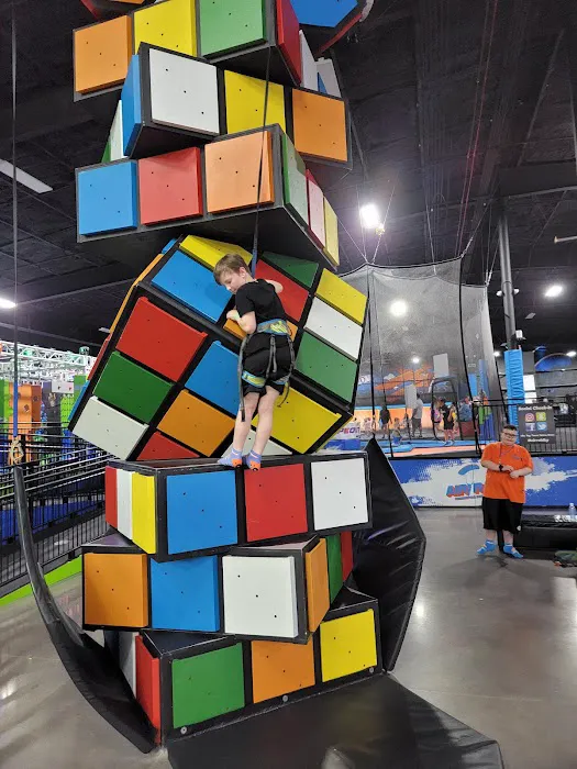 Air Raid Trampoline Park Picture 10