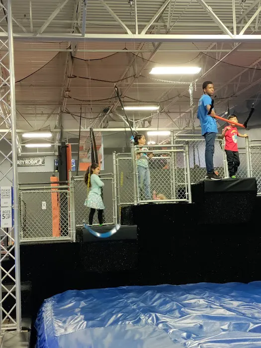 Airborne Adventure Park - Taylor, MI Picture 3