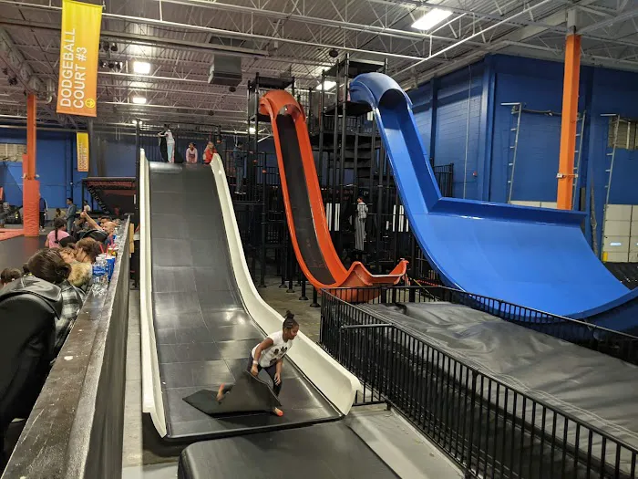 Sky Zone Canton Picture 4
