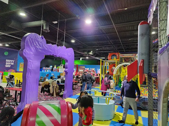 Yoyo's Fun Center Picture 5