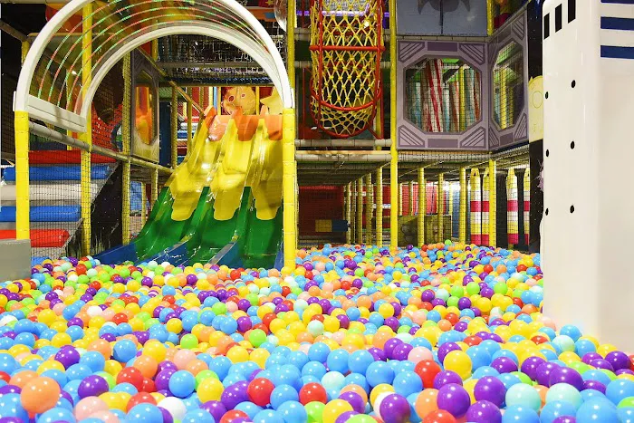 Yoyo's Fun Center Picture 4