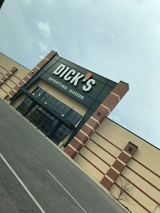 DICK'S Sporting Goods Picture 8