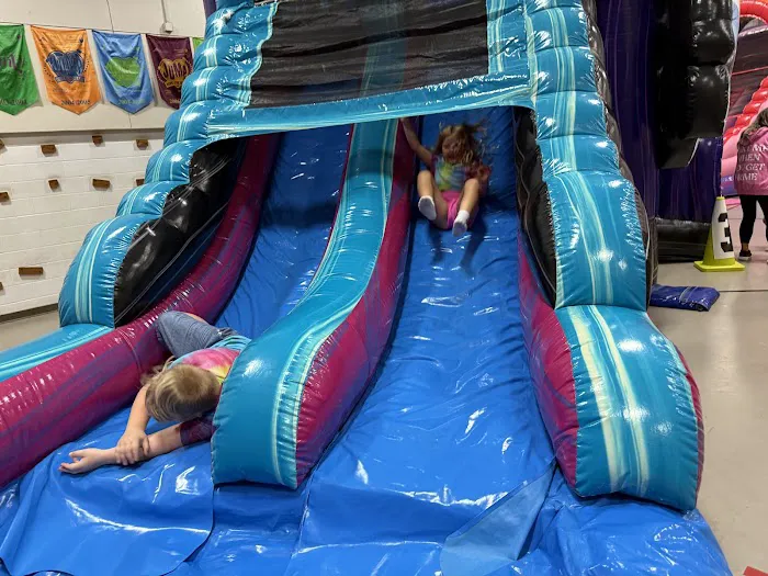 MaxAiir Party Rentals & Inflatapark Picture 8