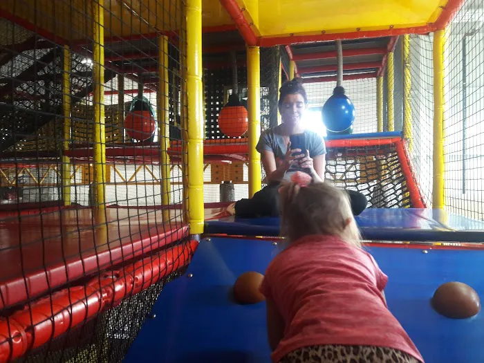 Jungle-Junction Indoor Playground Picture 1
