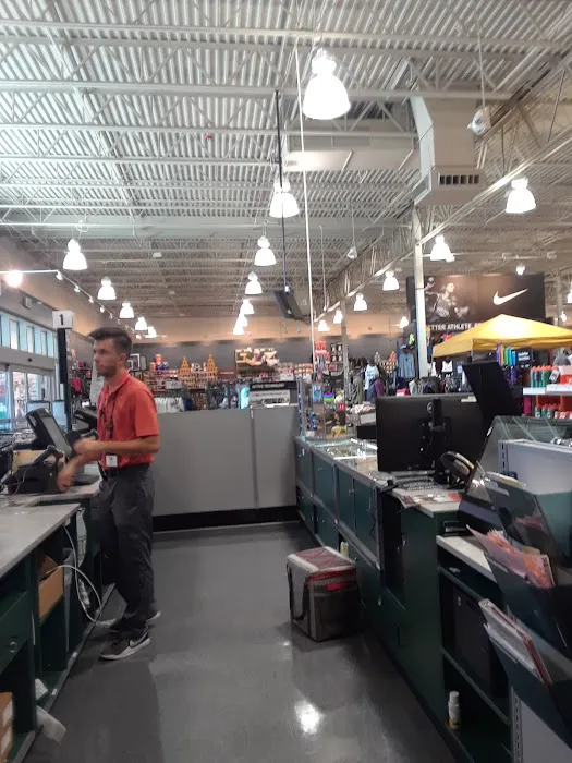 DICK'S Sporting Goods Picture 9