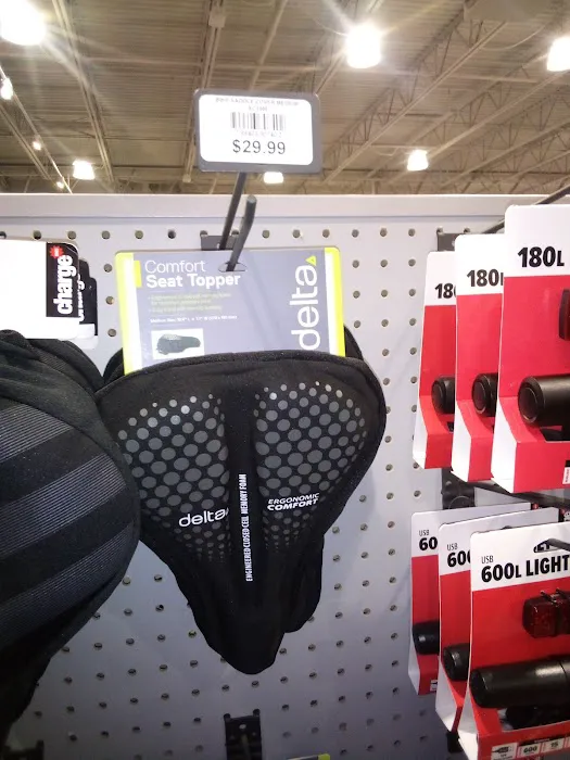 DICK'S Sporting Goods Picture 4