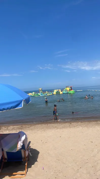 WhoaZone at Whihala Beach Picture 3