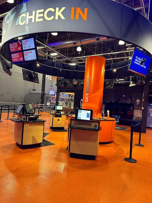 Sky Zone Trampoline Park Picture 4