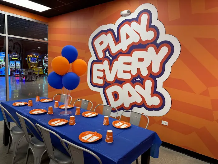 Sky Zone Trampoline Park Picture 10