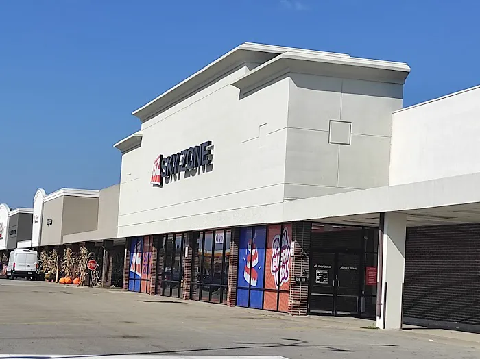 Sky Zone Trampoline Park Picture 2