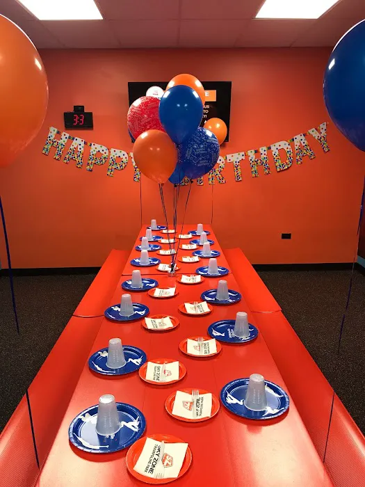 Sky Zone Trampoline Park Picture 9