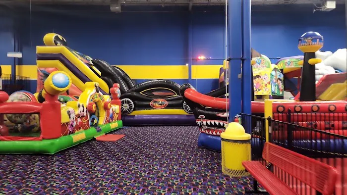 Sky High Sports Niles Picture 4