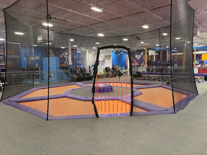 Altitude Trampoline Park - Lombard Picture 8