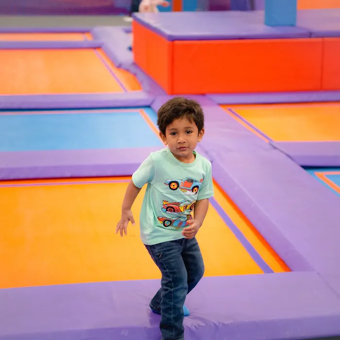 Altitude Trampoline Park - Lombard Picture 7
