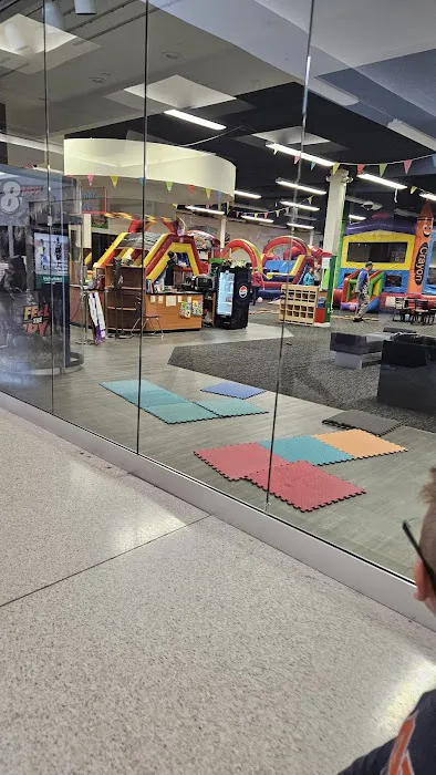 Play Fun Center Picture 5