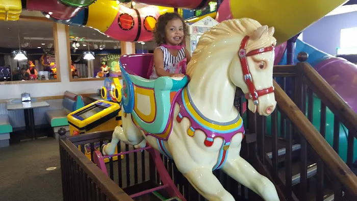 Chuck E. Cheese Picture 4