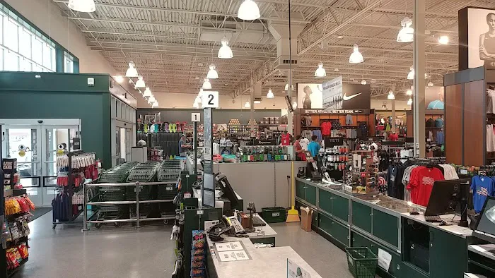 DICK'S Sporting Goods Picture 5