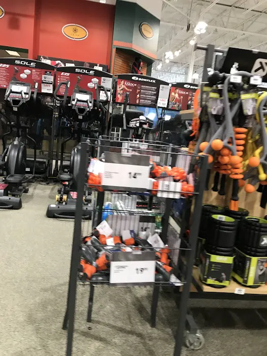 DICK'S Sporting Goods Picture 6