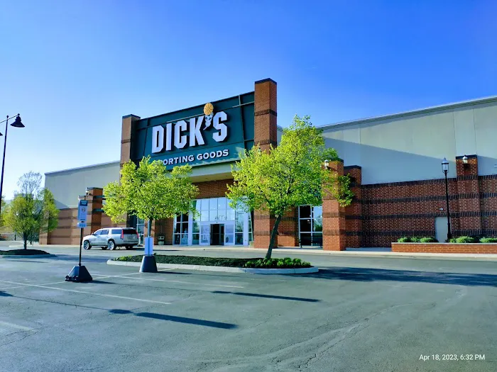 DICK'S Sporting Goods Picture 5