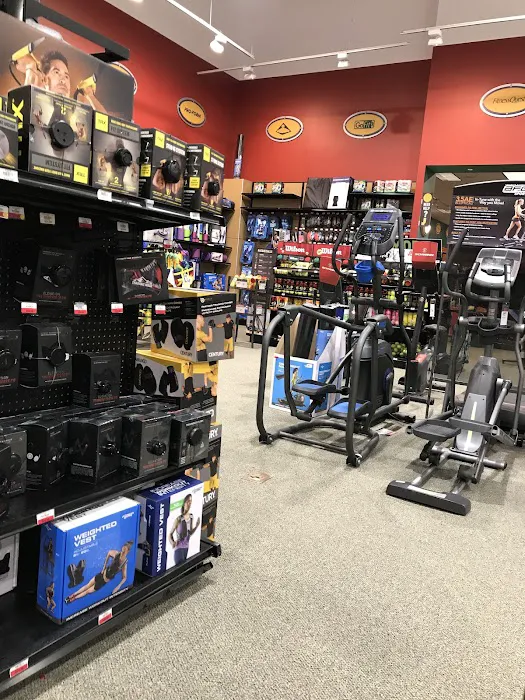 DICK'S Sporting Goods Picture 7