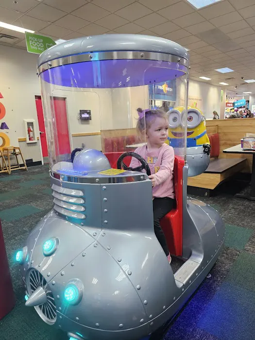 Chuck E. Cheese Picture 4