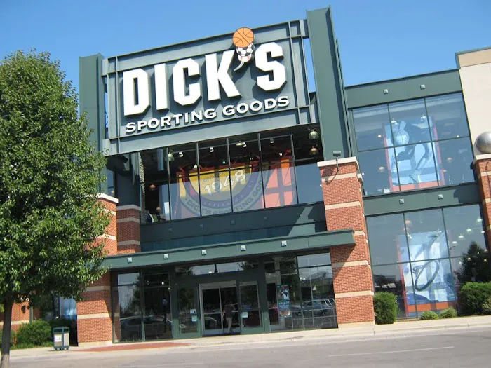 DICK'S Sporting Goods Picture 1