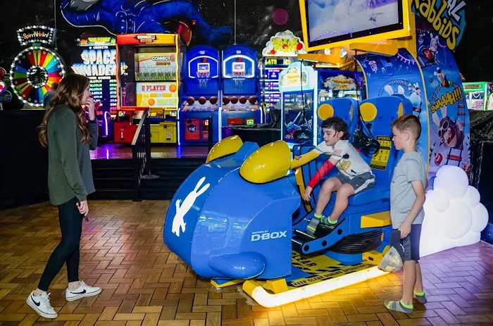 Thrive Family Fun Center Picture 4