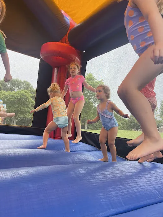 Zero G Inflatables LLC Picture 4