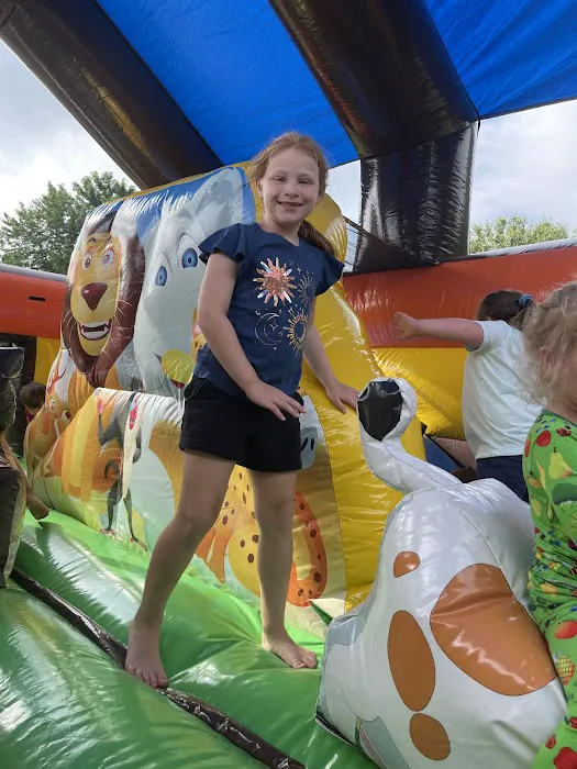 Zero G Inflatables LLC Picture 6