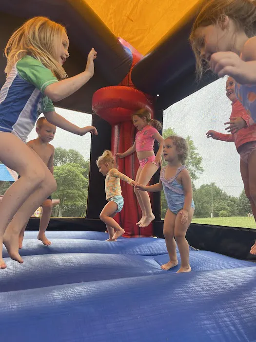 Zero G Inflatables LLC Picture 7