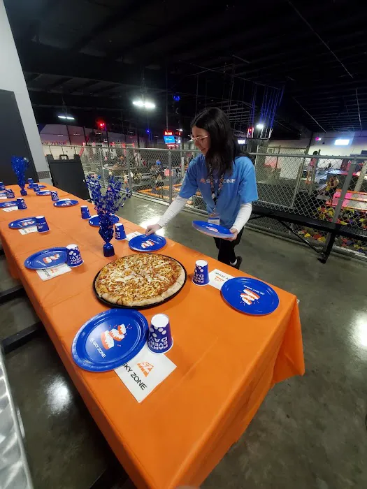 Sky Zone Trampoline Park Picture 5