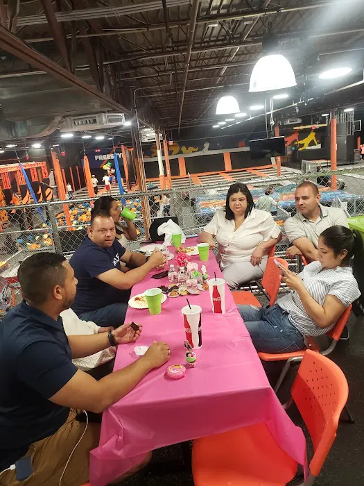 Sky Zone Murfreesboro Picture 1