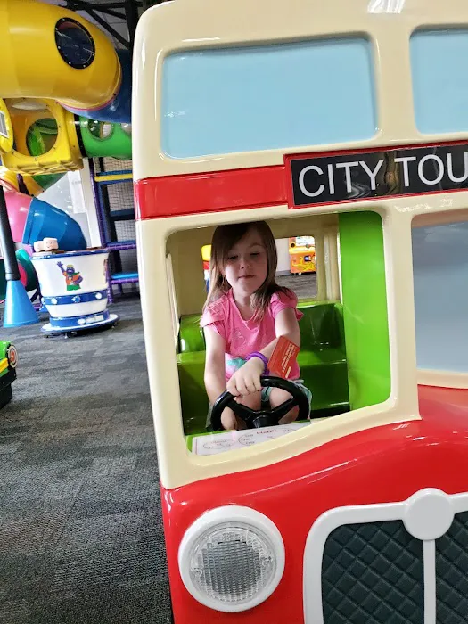 Chuck E. Cheese Picture 4