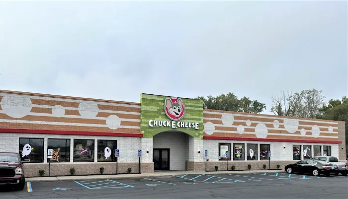 Chuck E. Cheese Picture 1