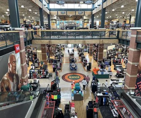 DICK'S Sporting Goods