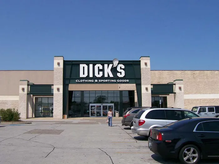 DICK'S Sporting Goods Picture 7