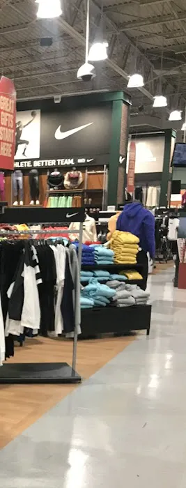 DICK'S Sporting Goods Picture 6