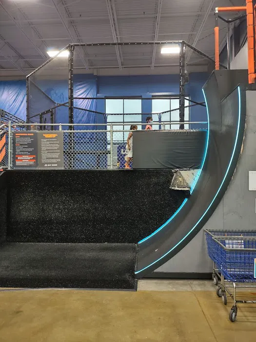 Sky Zone Shelby Township Picture 4