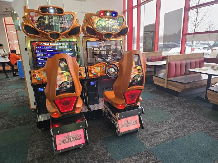 Chuck E. Cheese Picture 6