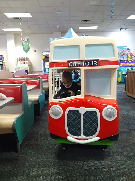 Chuck E. Cheese Picture 7