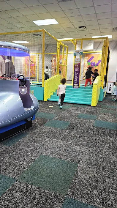 Chuck E. Cheese Picture 8