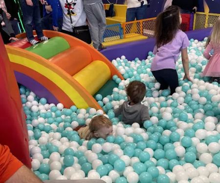 D&R PLAYLAND