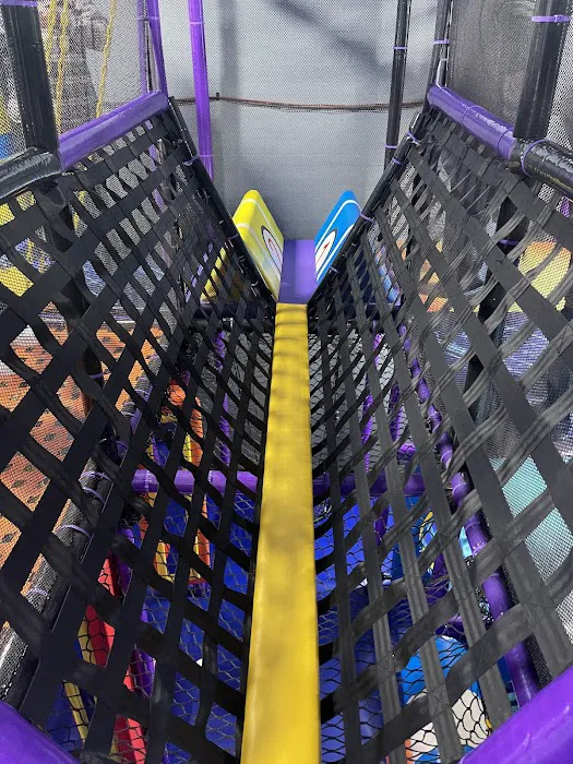 D&R PLAYLAND Picture 5