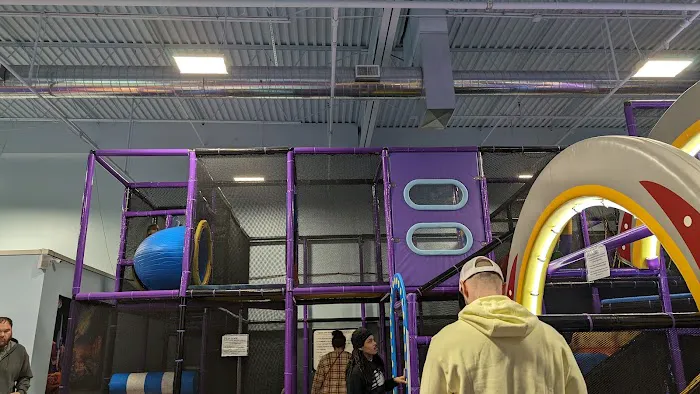 D&R PLAYLAND Picture 10