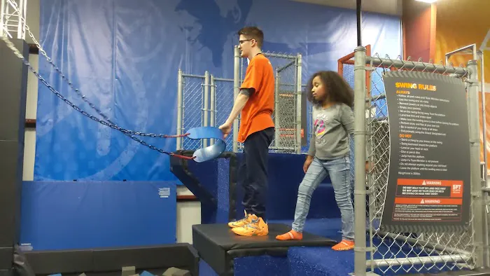 Sky Zone Westlake Picture 5
